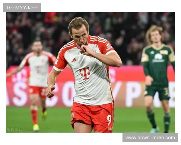 拜仁三度击中门框，凯恩失良机后补时破冰